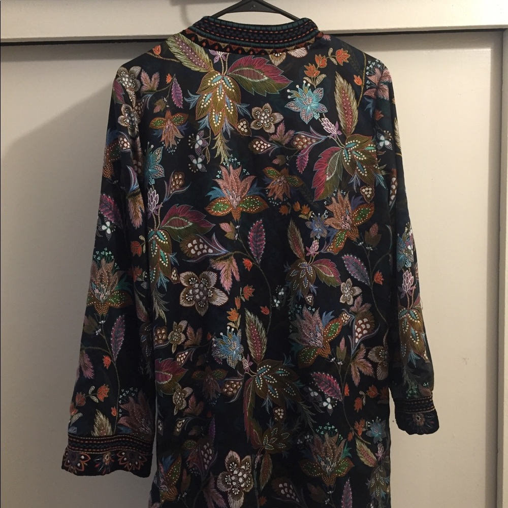 “Johnny Was” Kimono. Size XS.